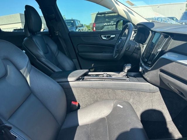 2018 Volvo XC60 T6 Momentum