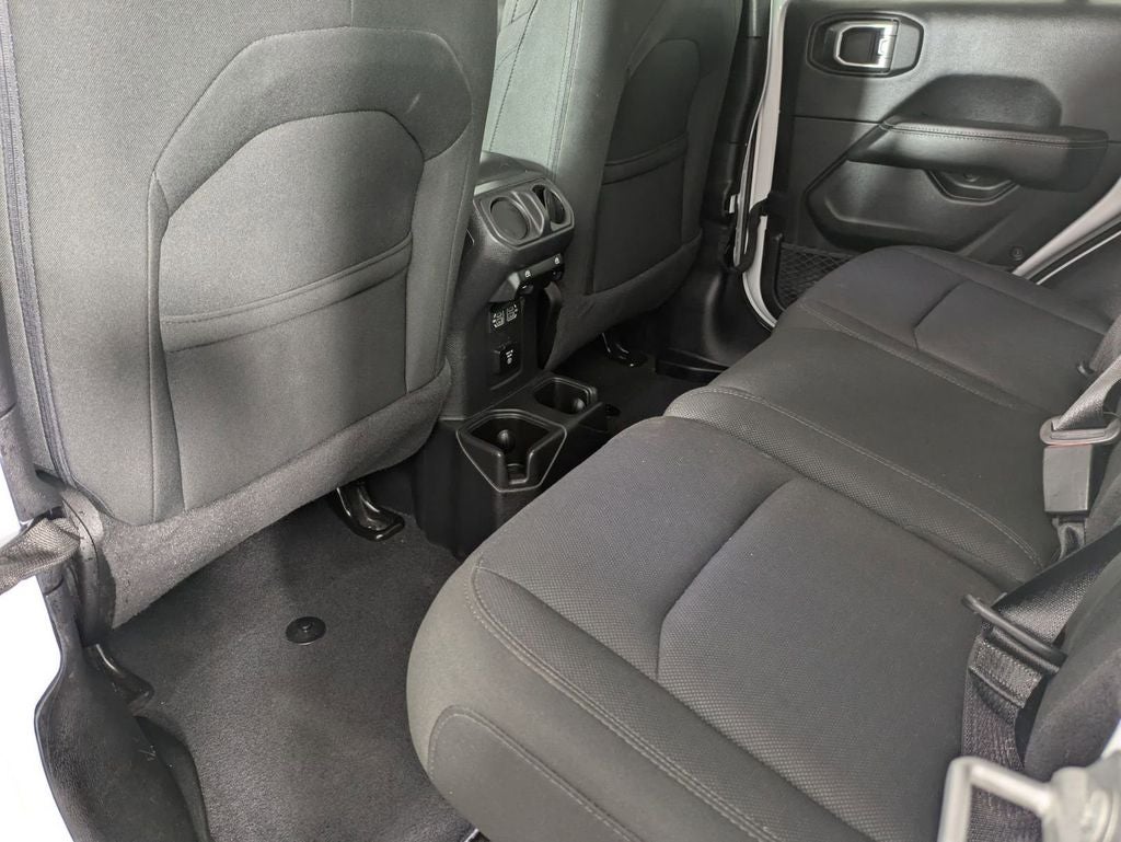 2023 Jeep Wrangler 4-Door Sahara