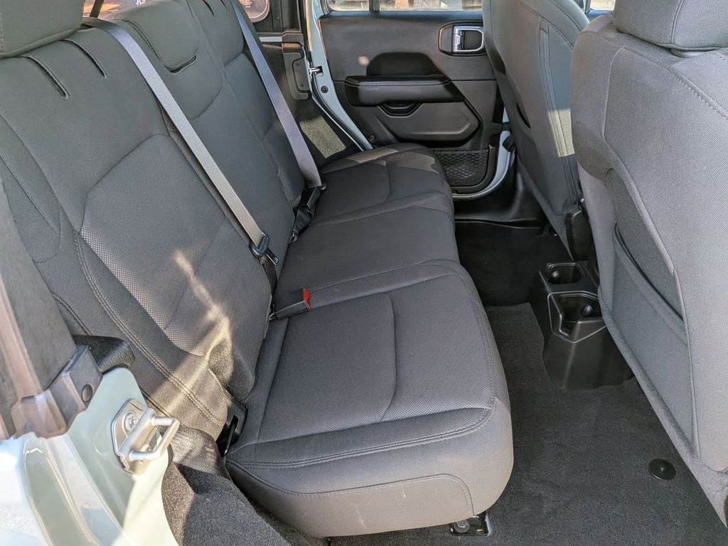 2023 Jeep Wrangler 4-Door Sahara 4x4