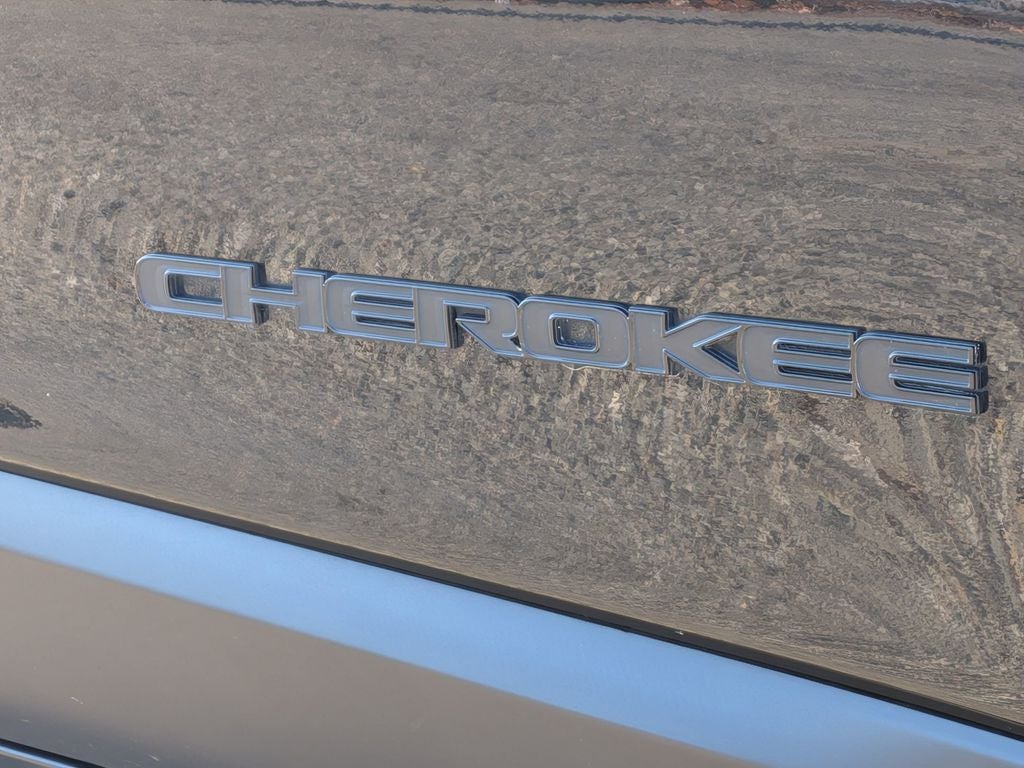 2023 Jeep Cherokee Altitude Lux 4x4