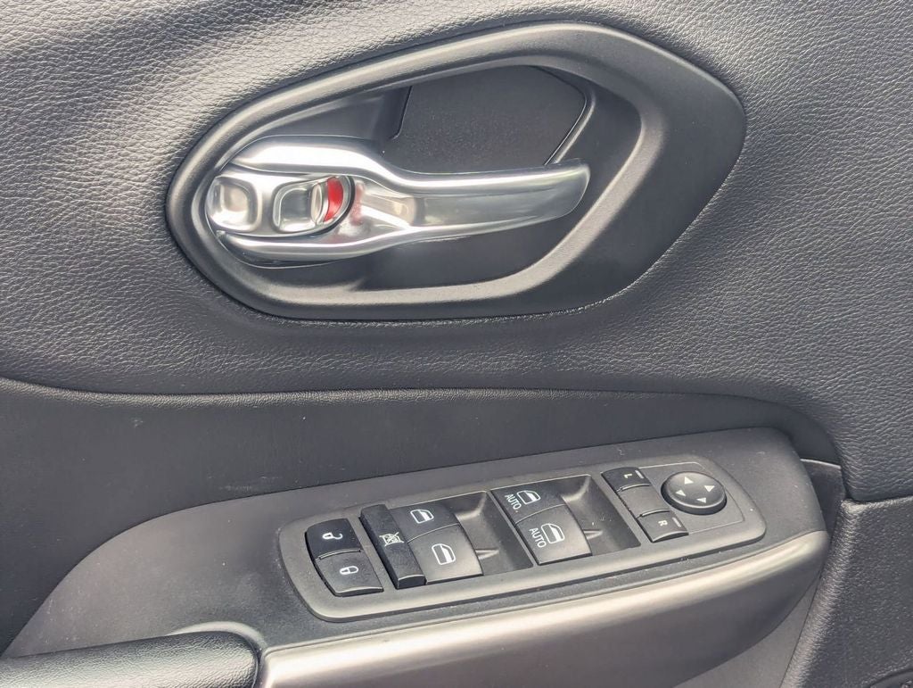 2021 Jeep Cherokee Latitude Lux 4x4