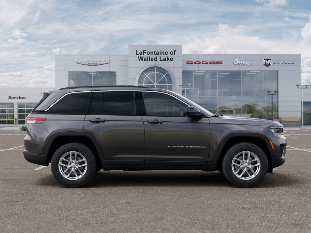 2026 Jeep Grand Cherokee GRAND CHEROKEE LAREDO X 4X4