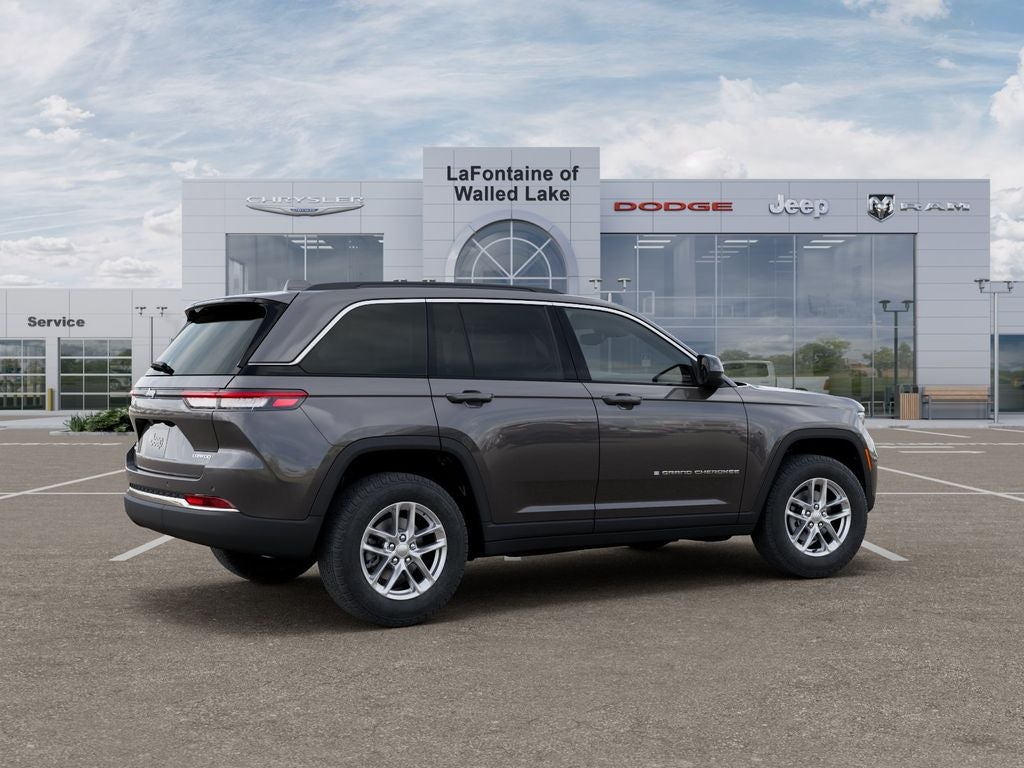 2026 Jeep Grand Cherokee GRAND CHEROKEE LAREDO X 4X4