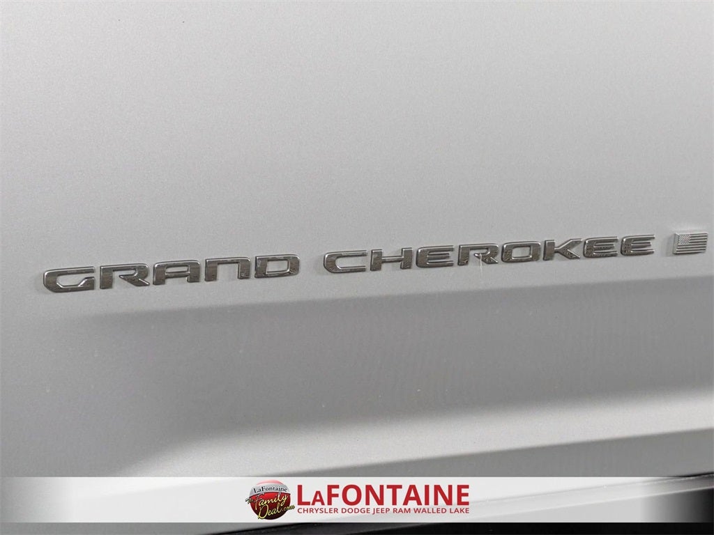 2023 Jeep Grand Cherokee Laredo 4x4