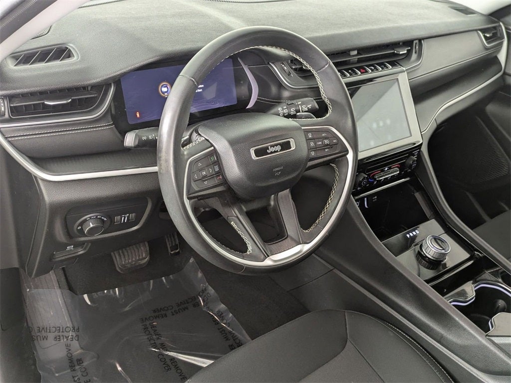 2023 Jeep Grand Cherokee Laredo 4x4