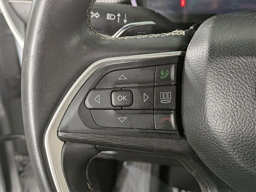 2023 Jeep Grand Cherokee Laredo 4x4