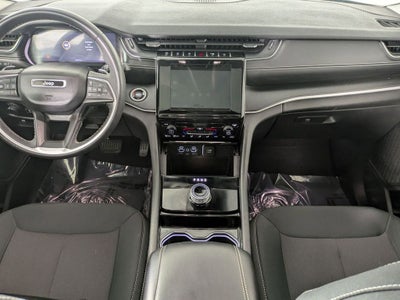 2023 Jeep Grand Cherokee Laredo 4x4