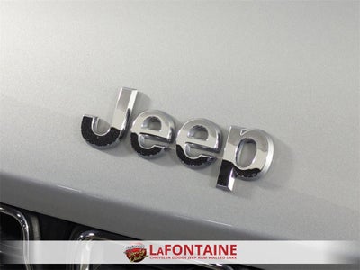 2023 Jeep Grand Cherokee Laredo 4x4