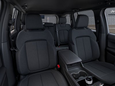 2026 Jeep Grand Cherokee GRAND CHEROKEE LAREDO X 4X4