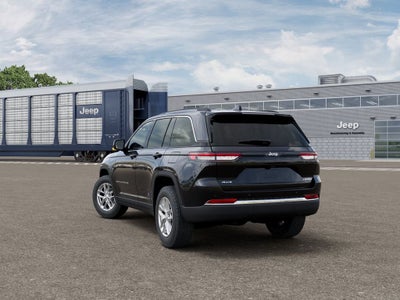 2026 Jeep Grand Cherokee GRAND CHEROKEE LAREDO X 4X4