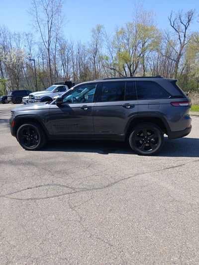 2024 Jeep Grand Cherokee Altitude