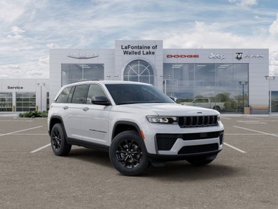 2026 Jeep Grand Cherokee Laredo Altitude