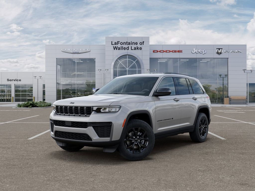 2026 Jeep Grand Cherokee Laredo