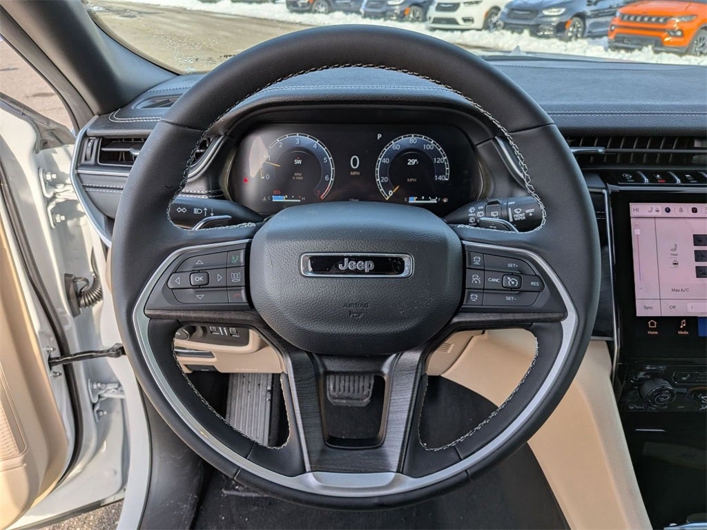 2025 Jeep Grand Cherokee GRAND CHEROKEE LIMITED 4X4