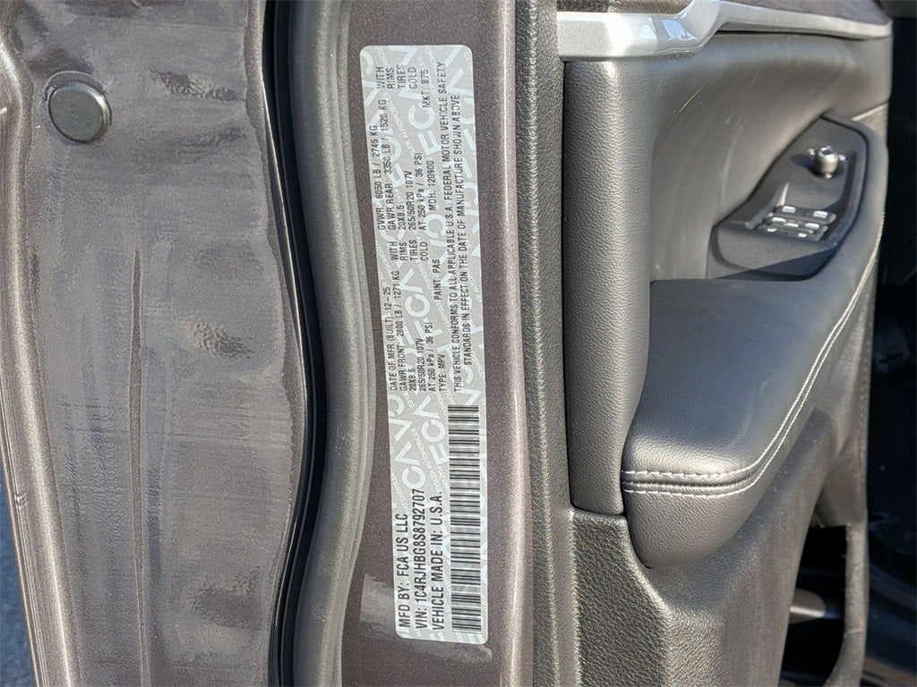 2025 Jeep Grand Cherokee GRAND CHEROKEE LIMITED 4X4