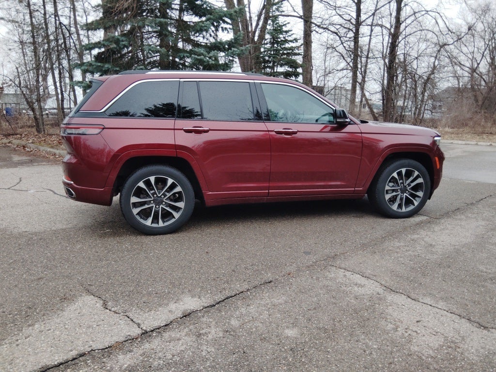 2023 Jeep Grand Cherokee Overland 4x4