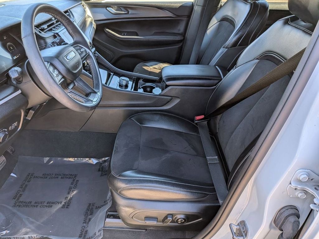 2023 Jeep Grand Cherokee L Altitude 4x4