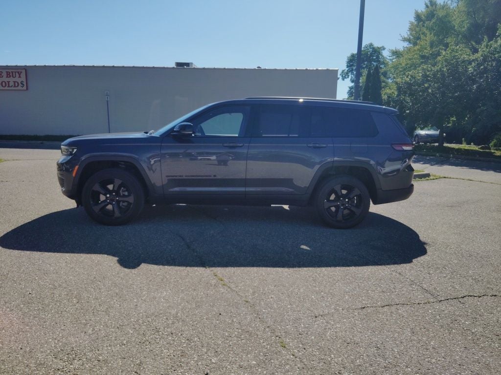 2023 Jeep Grand Cherokee L Altitude 4x4
