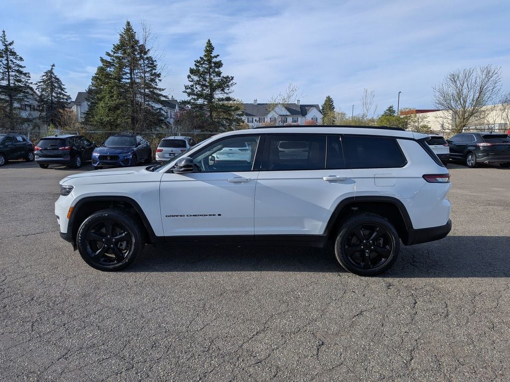 2023 Jeep Grand Cherokee L Altitude 4x4