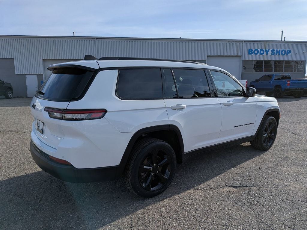 2023 Jeep Grand Cherokee L Altitude 4x4
