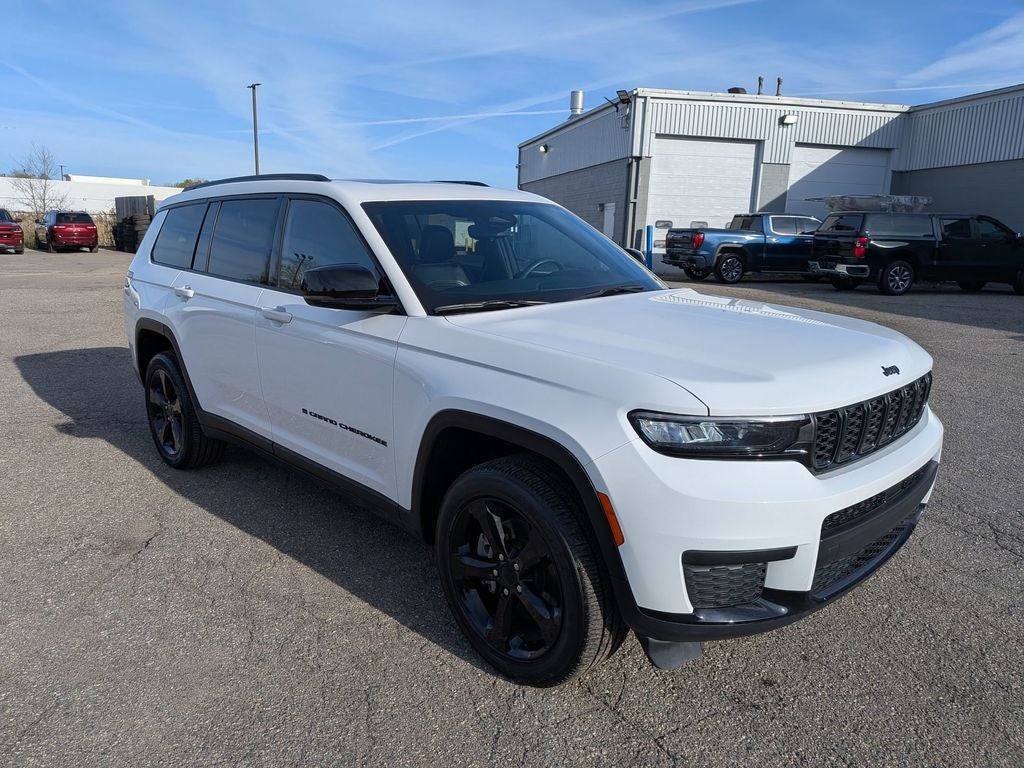 2023 Jeep Grand Cherokee L Altitude 4x4