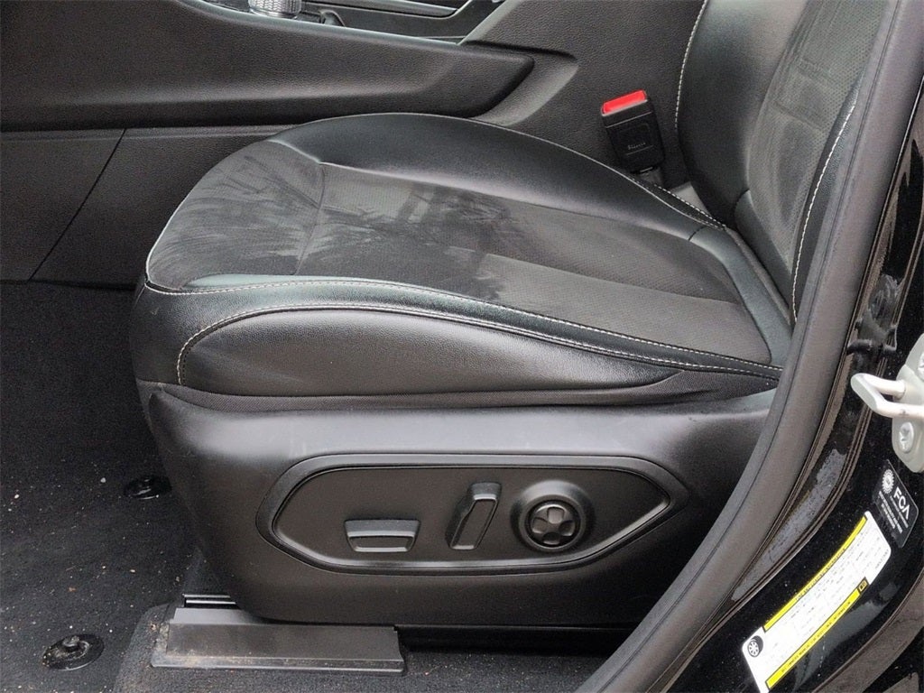 2024 Jeep Grand Cherokee L Altitude 4x4