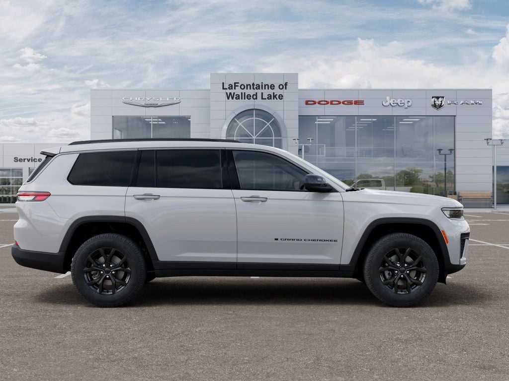 2026 Jeep Grand Cherokee L Laredo Altitude