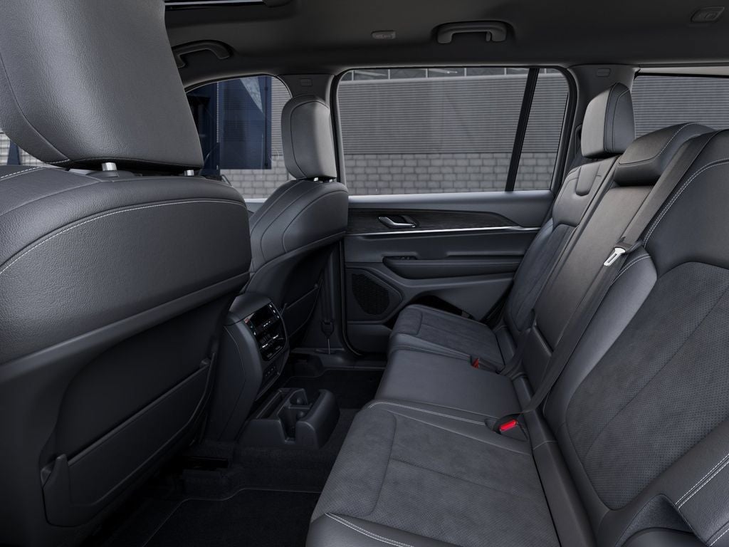 2026 Jeep Grand Cherokee L GRAND CHEROKEE L LAREDO ALTITUDE 4X4