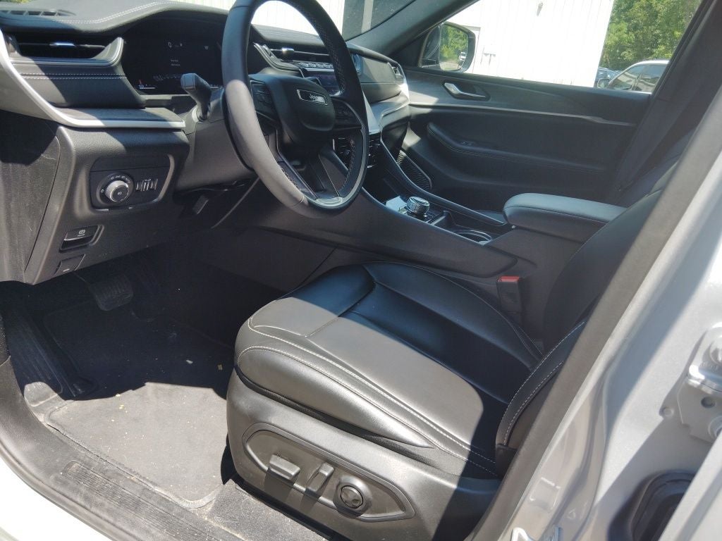 2025 Jeep Grand Cherokee L Limited 4x4