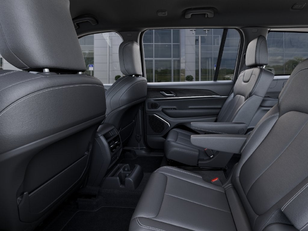 2027 Jeep Grand Cherokee L GRAND CHEROKEE L LIMITED 4X4