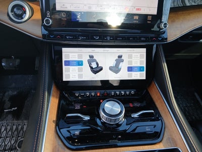 2024 Jeep Grand Wagoneer L Series III 4x4