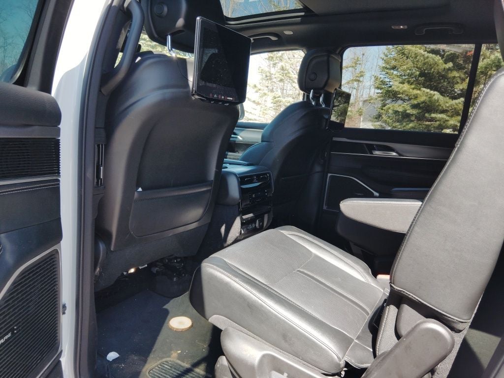 2023 Jeep Wagoneer Series II Carbide 4x4