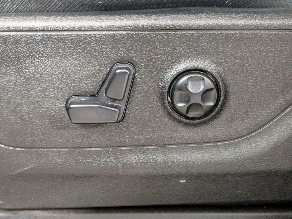 2019 RAM 1500 Big Horn/Lone Star Crew Cab 4x4 5'7' Box