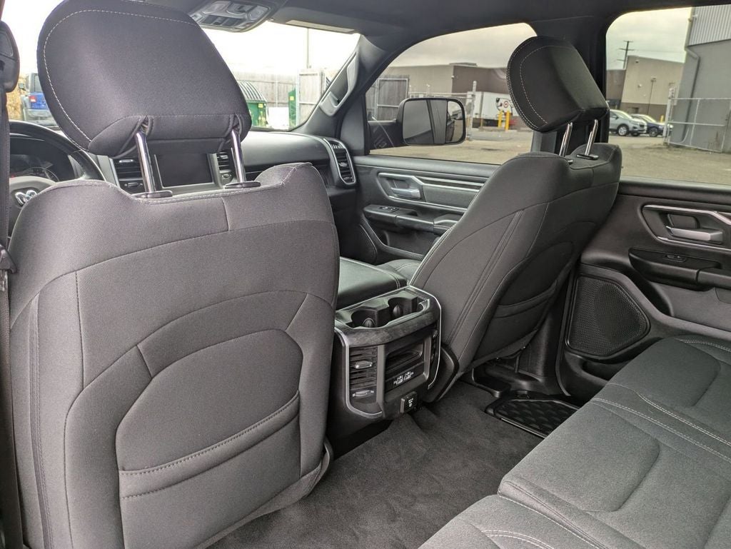 2022 RAM 1500 Big Horn Crew Cab 4x4 5'7' Box