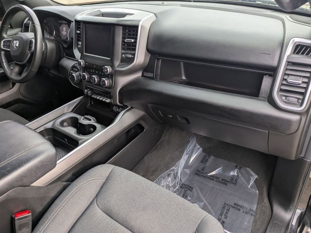 2022 RAM 1500 Big Horn Crew Cab 4x4 5'7' Box