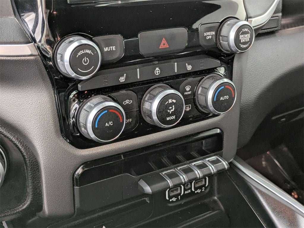 2019 RAM 1500 Big Horn/Lone Star Crew Cab 4x4 5'7' Box