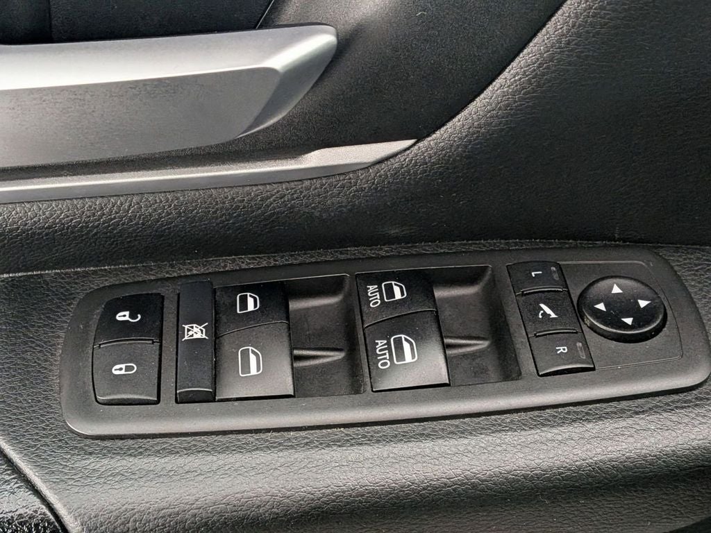 2021 RAM 1500 Big Horn Crew Cab 4x4 5'7' Box