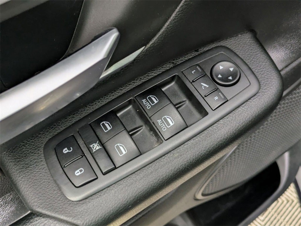 2019 RAM 1500 Big Horn/Lone Star Crew Cab 4x4 5'7' Box