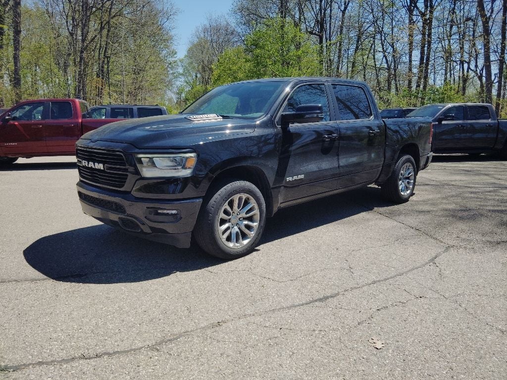 2023 RAM 1500 Laramie Crew Cab 4x4 5'7' Box