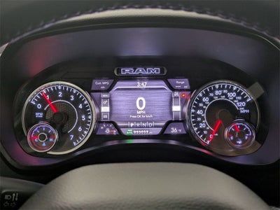 2020 RAM 1500 Big Horn Crew Cab 4x4 6'4' Box