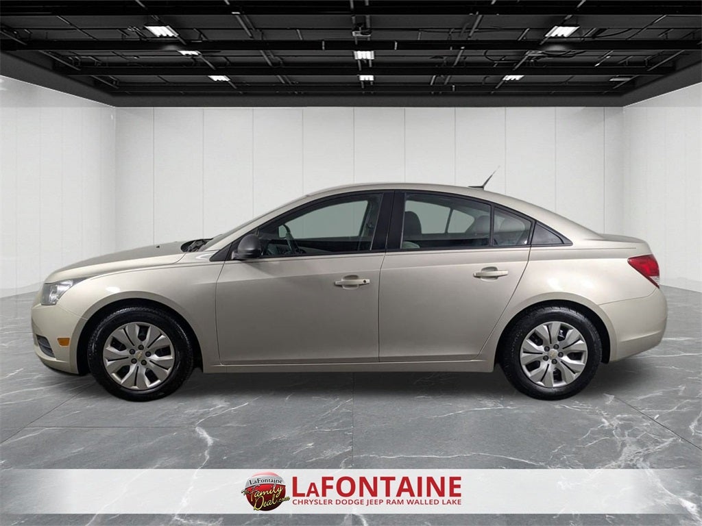 2014 Chevrolet Cruze LS Auto