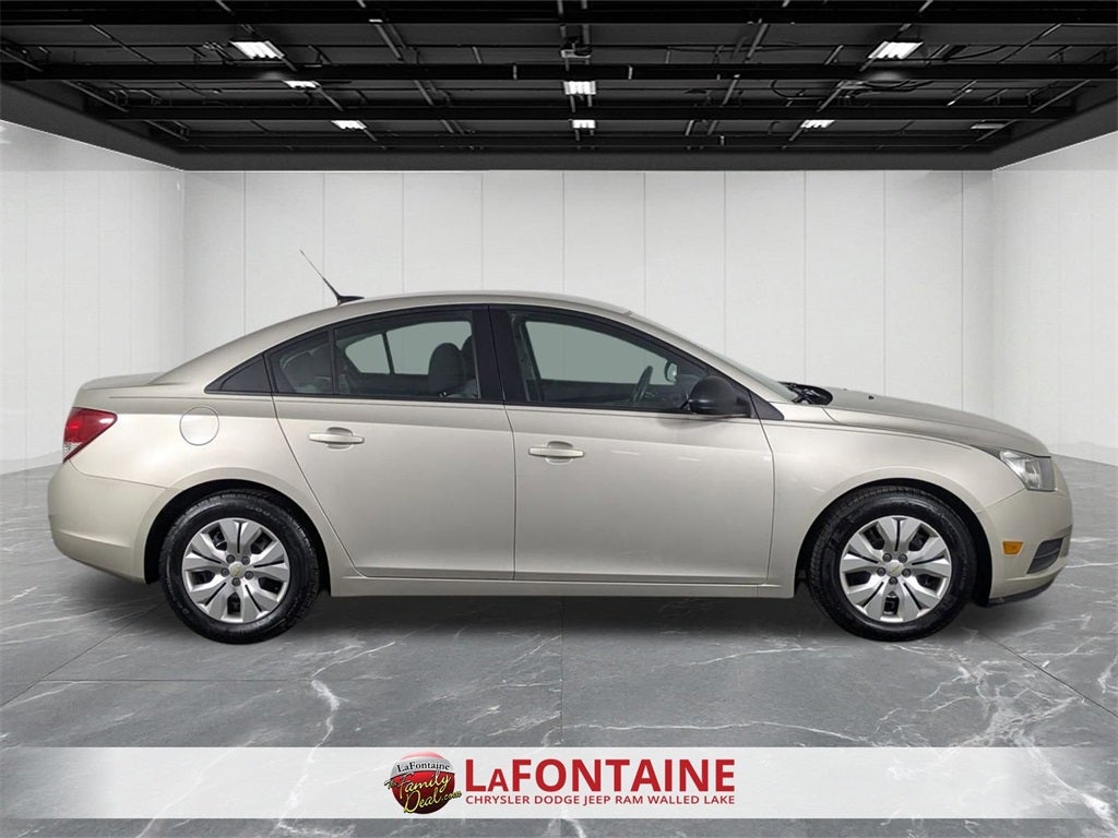 2014 Chevrolet Cruze LS Auto