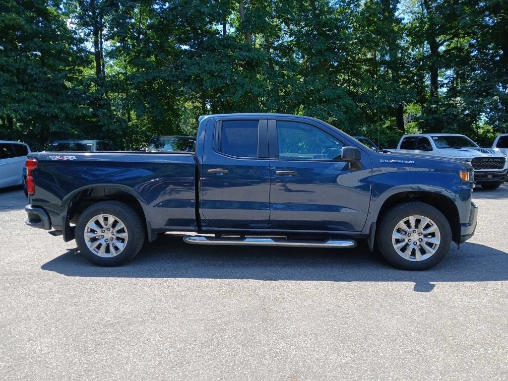 2020 Chevrolet Silverado 1500 4WD Double Cab Standard Bed Custom