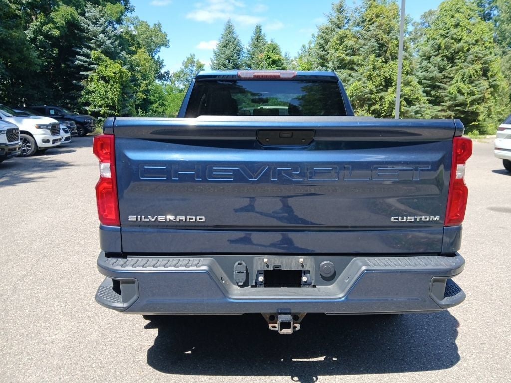 2020 Chevrolet Silverado 1500 4WD Double Cab Standard Bed Custom