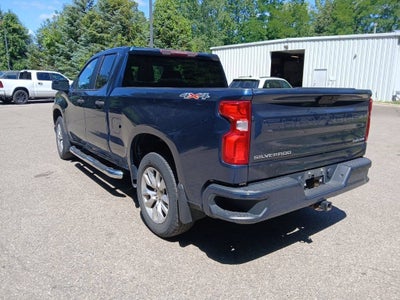 2020 Chevrolet Silverado 1500 4WD Double Cab Standard Bed Custom