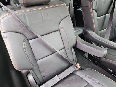 2023 GMC Acadia AWD AT4