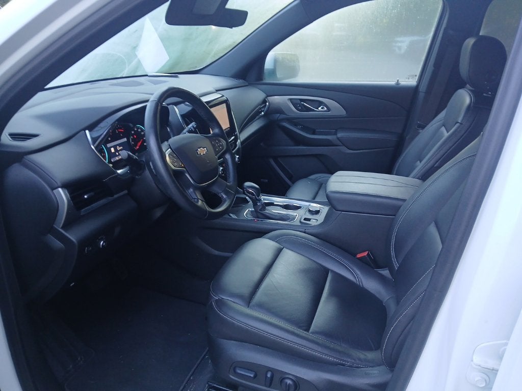 2023 Chevrolet Traverse AWD LT Leather