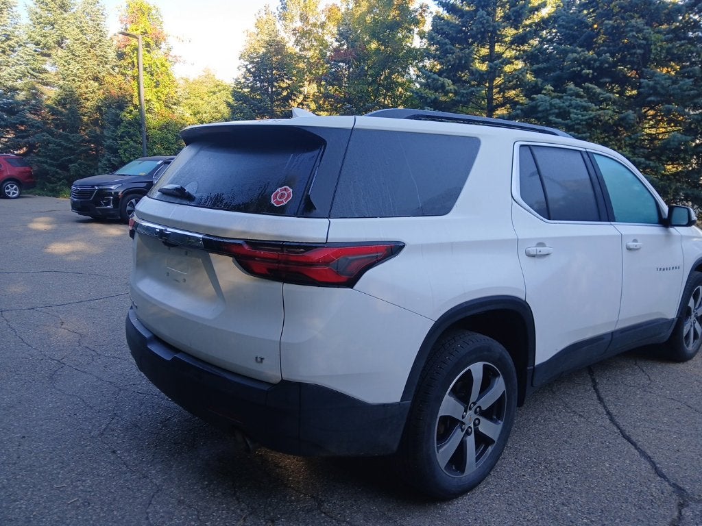 2023 Chevrolet Traverse AWD LT Leather