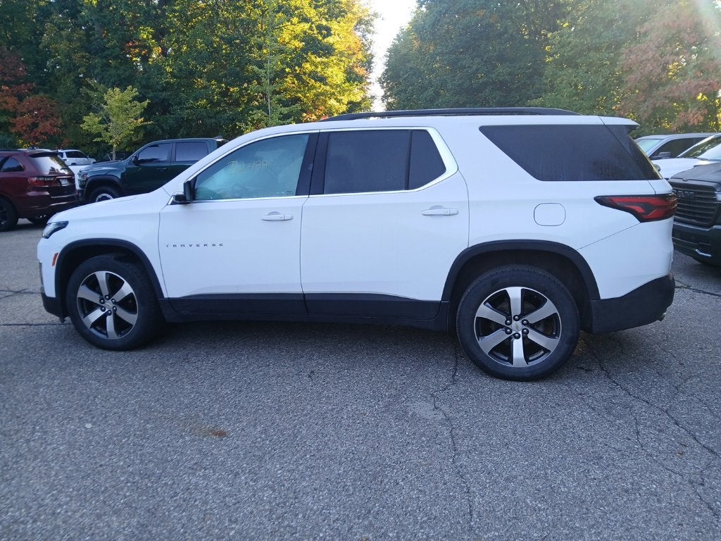 2023 Chevrolet Traverse AWD LT Leather