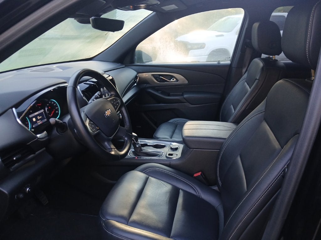 2023 Chevrolet Traverse AWD LT Leather